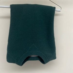 100% cashmere Neiman Marcus sweater - m